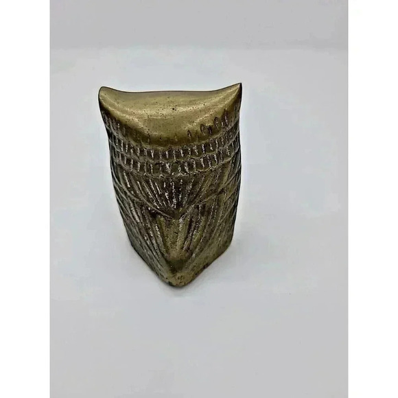 Vintage Brass Horned Owl Figurine MCM 2 Inch Shelf Sitter Patina Bird Statue - Picture 2 of 5